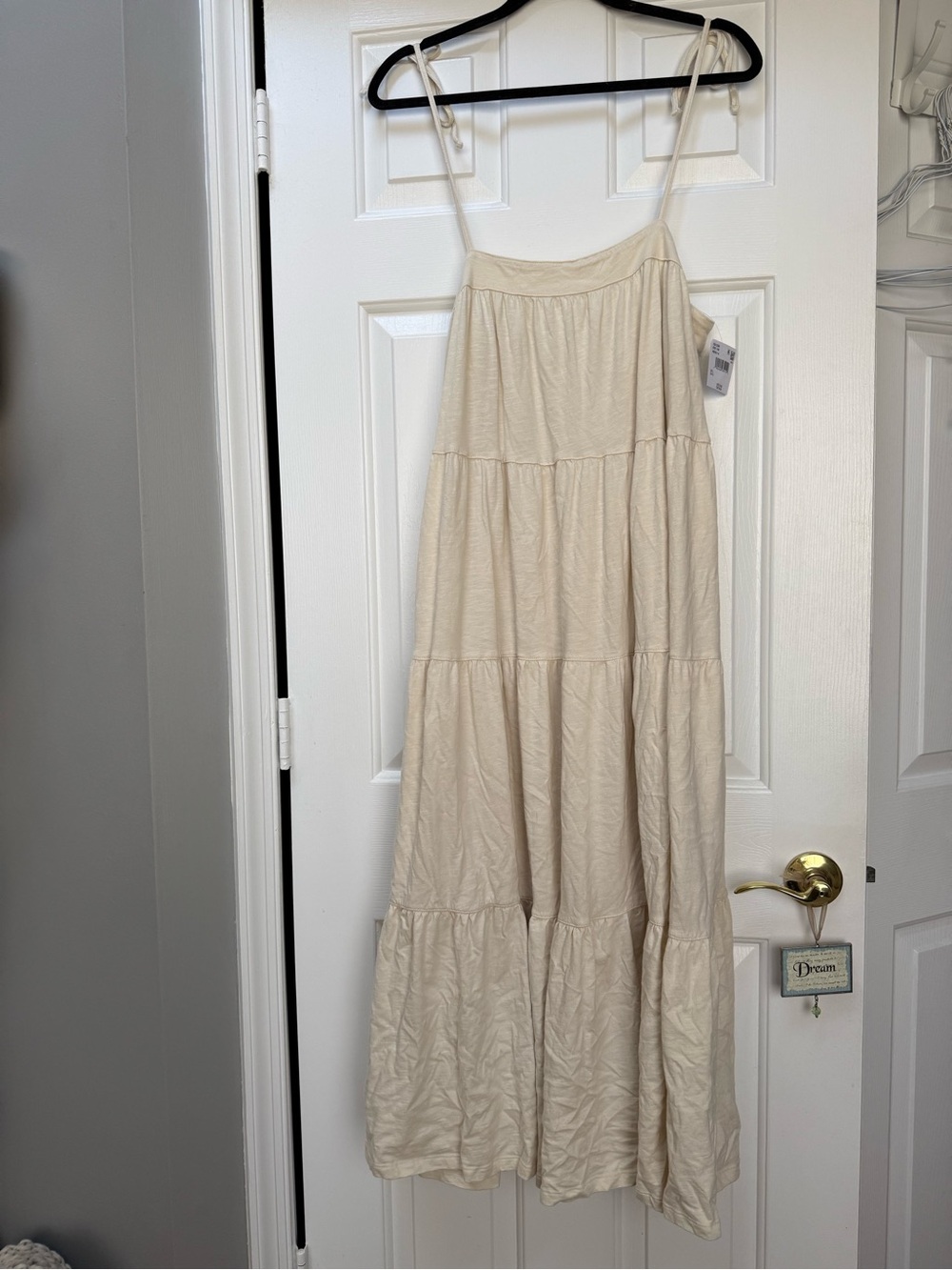 American Eagle Outfitters Cream Tiered Spaghetti Strap Maxi Dress